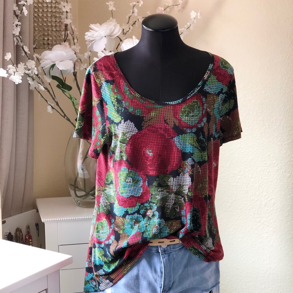 Lularoe Classic T